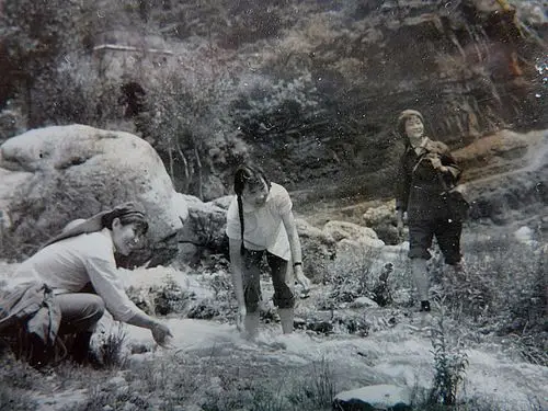 70年代老照片:知青,民兵,赤脚医生和进入大山的医疗队