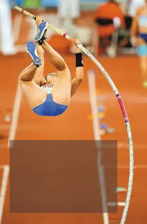 "小雨燕"终不敌女皇 撑杆跳高冠军归属俄罗斯