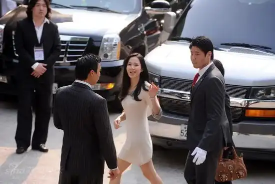 图文:众星参加薛景求宋允儿婚礼-孙艺珍