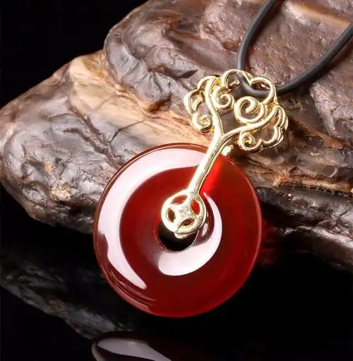 气血是女人之本5种养血的红色玉石你一定要有一串