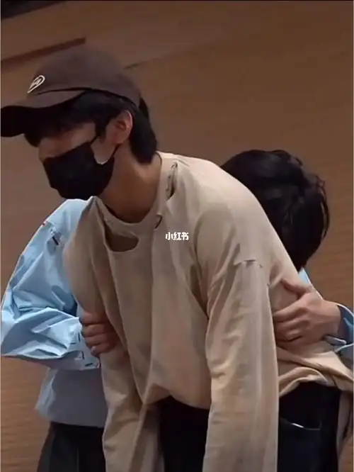 時代少年團  #壁纸  #辣妹风穿搭  #时代少年团刘耀文  #刘耀文