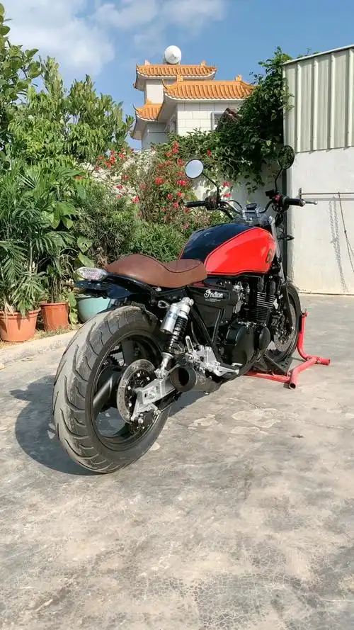 雅马哈xjr400 定制咖啡复古68号 骑士 太帅了  四缸 一万多元看上的