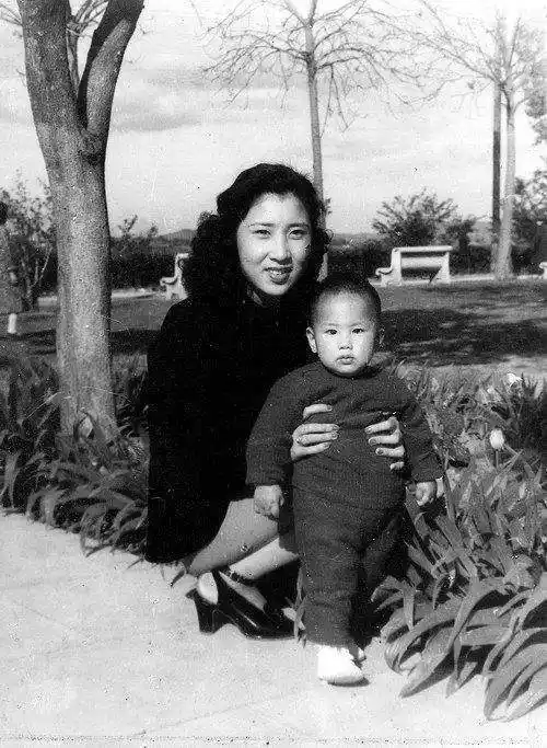 张灵甫小儿子张道宇,为父亲事多方奔波,化身网络达人传播正能量