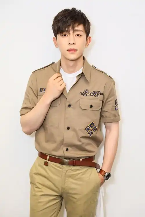 因香蜜大火的邓伦究竟是怎样的一个演员呢