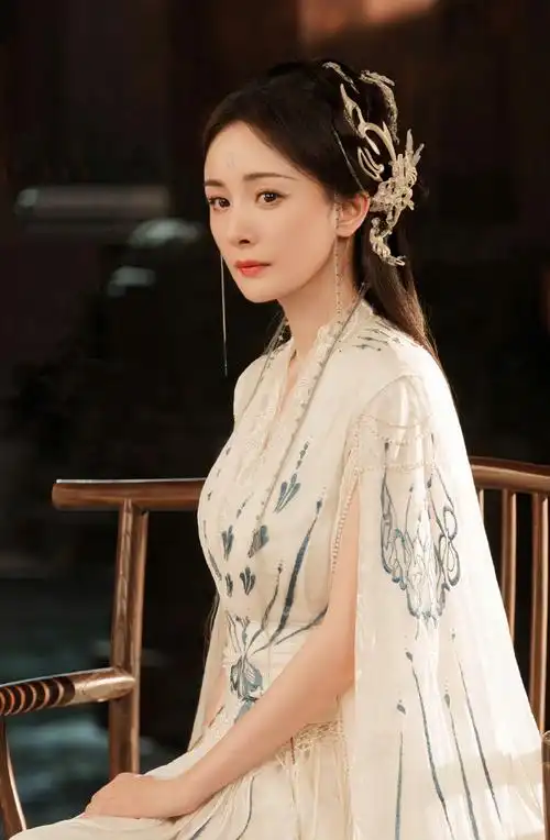 杨幂事业粉狂喜