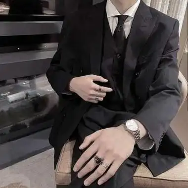 微信头像西装革履 微信头像图片大全 -【爱个性】