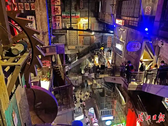 长沙"超级文和友"店. 长江日报记者何晓刚 摄(资料图)