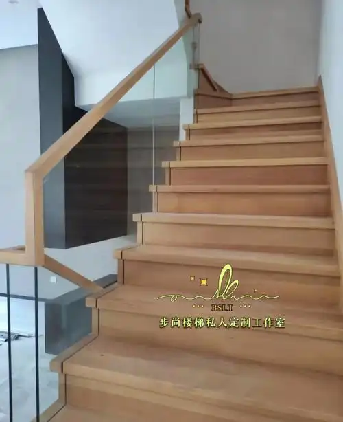 楼梯设计灵感库  #楼梯设计  #别墅楼梯  #玻璃扶手  #玻璃楼梯扶手