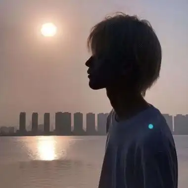 很孤傲冷僻的伤感帅气真人头像,男生头像图片