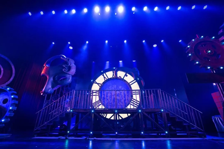 舞台魔术秀魔天轮起源沈阳站