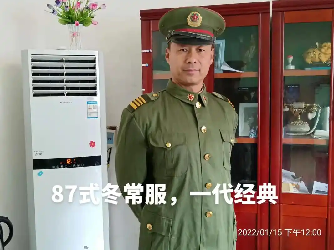87式冬常服,一代经典 2022/01/15下午12:00  - 抖音