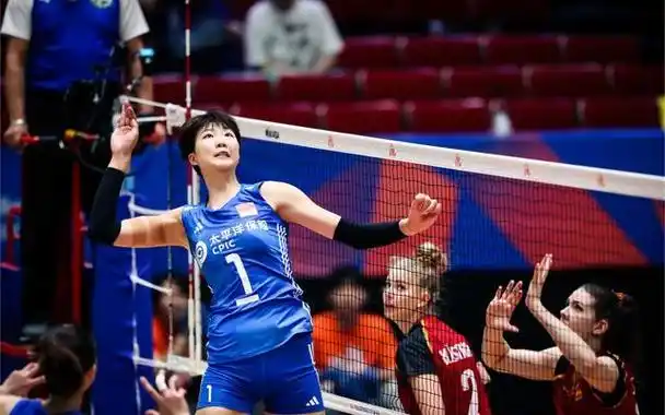 女排队长恐成替补,土超联赛规定让其难有作为|袁心玥|副攻|主力_新浪