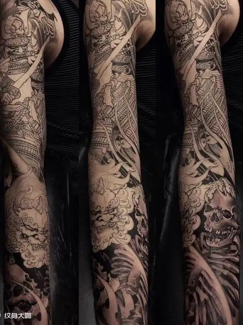 大臂鬼武士 小臂唐狮骷髅拼接花臂_纹身图案手稿图片_纹身师陈冠希.