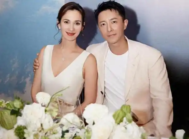 韩庚卢靖姗结婚细节曝光,集市三百买戒指