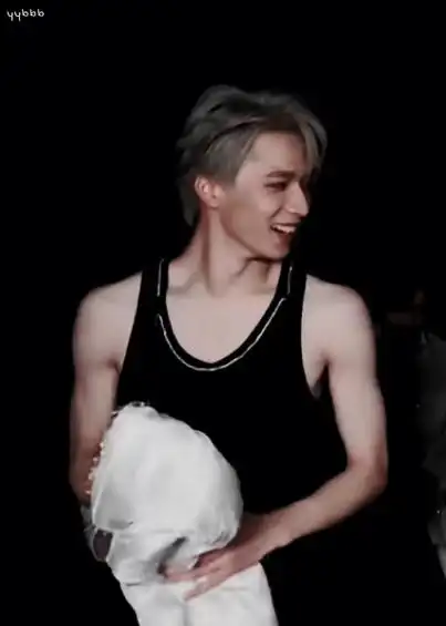 刘耀文叁重楼暨出道四周年演唱会