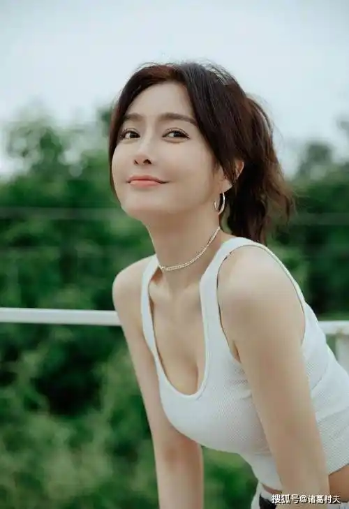 秦岚,真正的人间极品尤物!