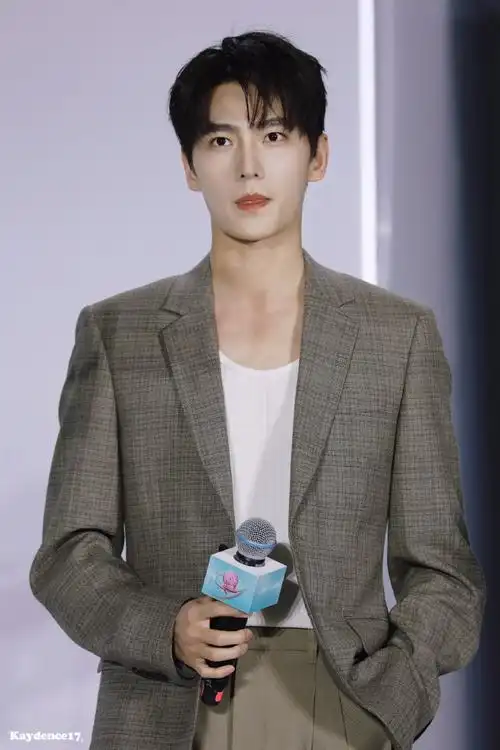 杨洋喜临门品牌代言人