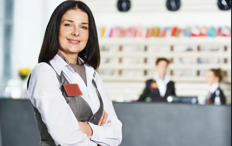 q先生:a经理,请问怎样才能树立良好的酒店形象呢?