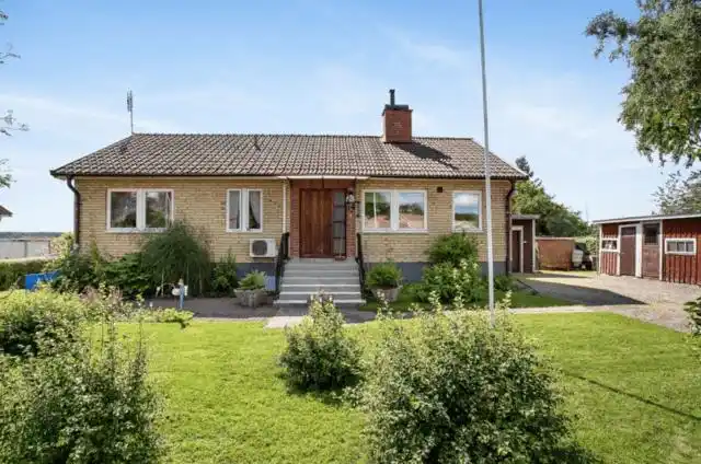 农村建平房,庭院很重要,冬天夏天一比就知道