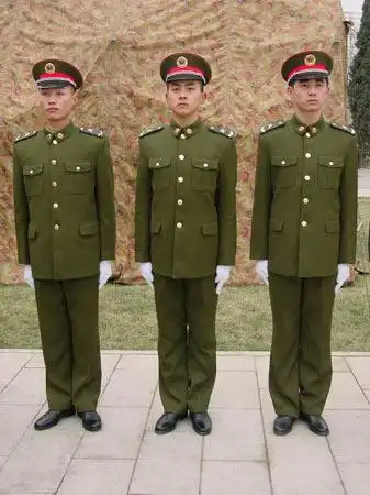 新式士兵常服29日起换发全军(组图)