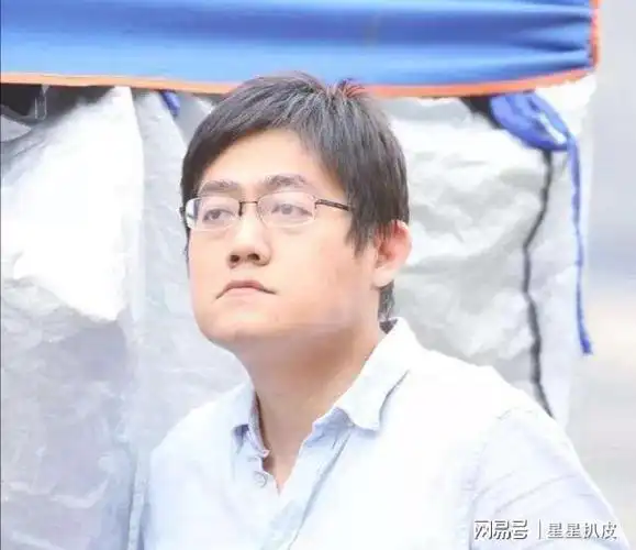 古灵精怪宋祖儿曾虚晃李飞一枪拿资源后又因某伟卷进丑闻