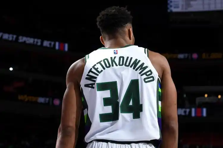 霸气!字母哥豪言不在乎mvp和得分王 称分心个人奖项会远离真正目标_腾