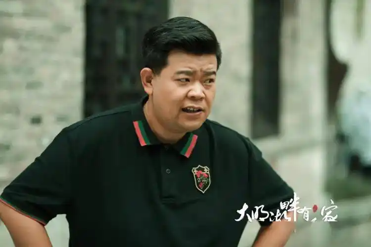 张成龙代表作品:《八扇屏》 《大保镖》 《武坠子》 《鲁剧漫谈》