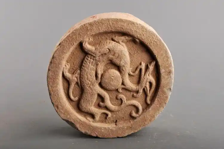 汉青龙纹瓦当.图源 | 陕西历史博物馆官网