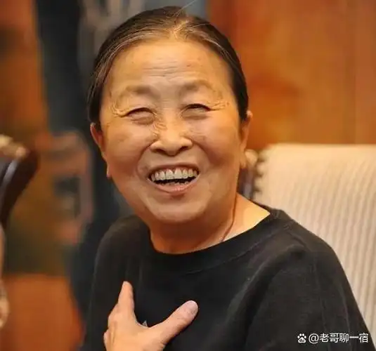 "丑娘"张少华:人丑心也丑,年轻时种下恶果,晚年眼中常含泪水