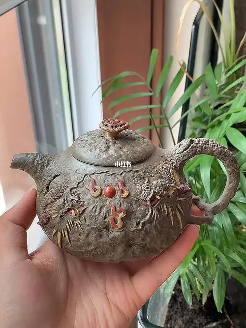 徐海龙紫砂双龙戏珠壶