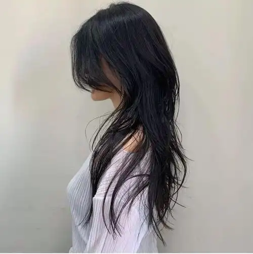 时髦人都剪"有层次感的中长发"_发型