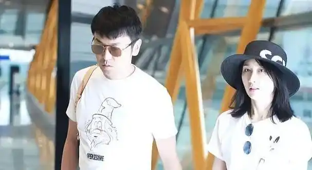 猜猜雷佳音和美娇妻是否迎来了二胎?点击查看可爱的两个女儿!