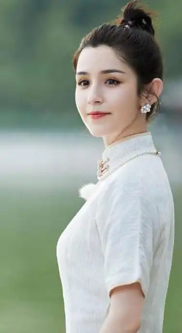 是什么让这位新疆女孩的光环,如昙花般转瞬即逝?