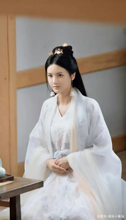 《宸汐缘》张芷溪九套衣服,每套都好惊艳,不愧是最美古装女神!