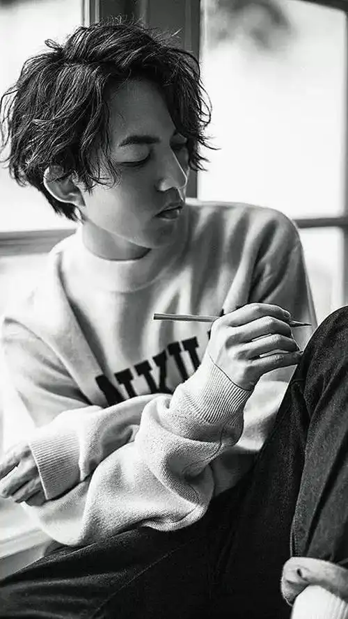 创作歌手林宥嘉,锁屏图片,高清手机壁纸,明星-回车桌面