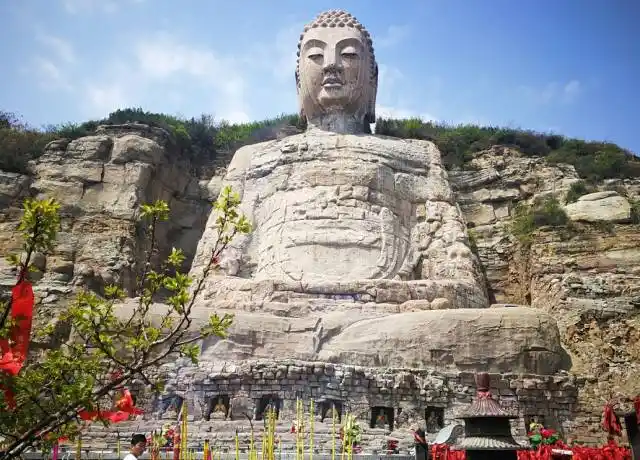 早在今年3月份,太原市晋源区召开蒙山大佛景区改制工作专题会议,会议