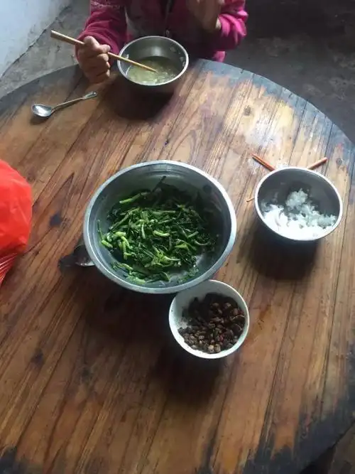 玉林所有人帮帮这些可怜的孩子吧