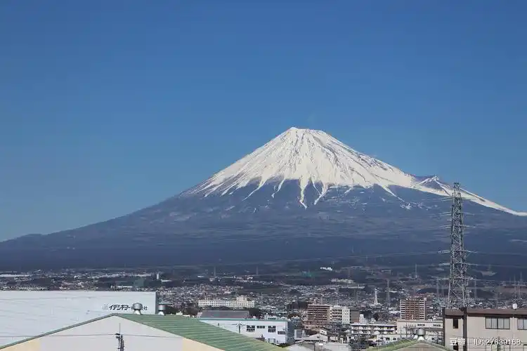新干线上看到的富士山