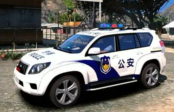 终于告别丰田和大众中国警车换新衣国人看到都竖起大拇指