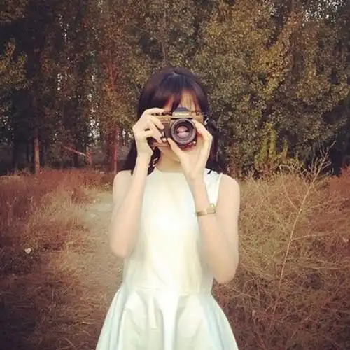 白裙摄影佳人头像