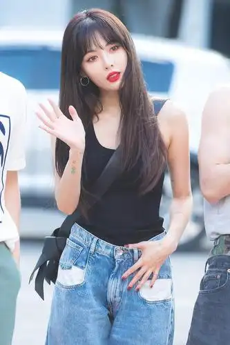 金泫雅_歌手_作品_个人资料_简历_生日_经历_留言 - 酷乐米