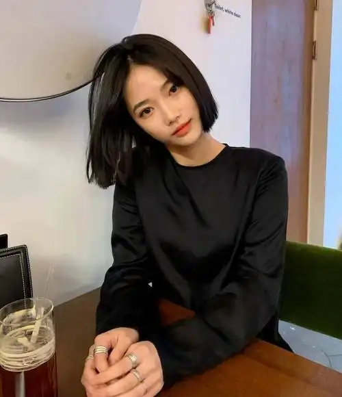 发量少短发发型发量少的女生建议发型