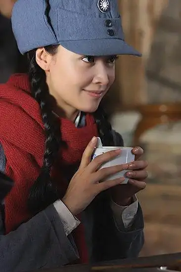 赵子琪率《新四军女兵》亮相荧屏 绽放别样年华 - 电视剧网_dsju.