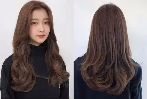 檀棕发色介于栗色与巧克力色之间,是在众多咖啡色系中最百搭不败的色