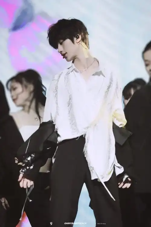 爱豆多功能锁骨大赛#日系美少年@时代少年团-丁程鑫【锁骨杀】日常严