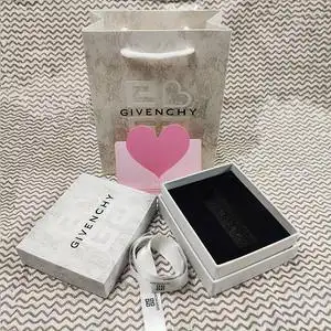 新款纪梵希givenchy口红盒散粉蕾丝空盒子香水礼盒小羊皮纸袋包装