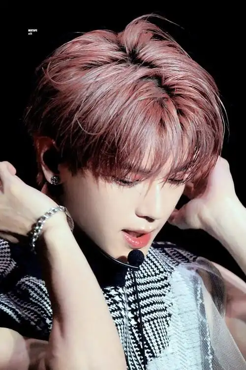 李泰容 nct 帅哥/壁纸头像男神韩国男团街拍写真美图