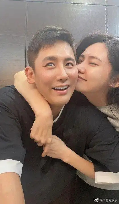 哎呦甜的嘞既秋瓷炫喝醉丈夫于晓光背她回家后秋瓷炫发文老公