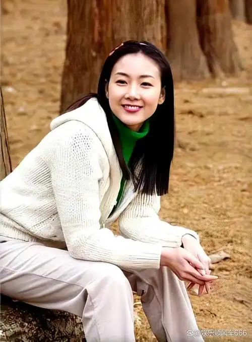 在韩国综艺节目上,罕见公开了女神崔智友的童年照片.