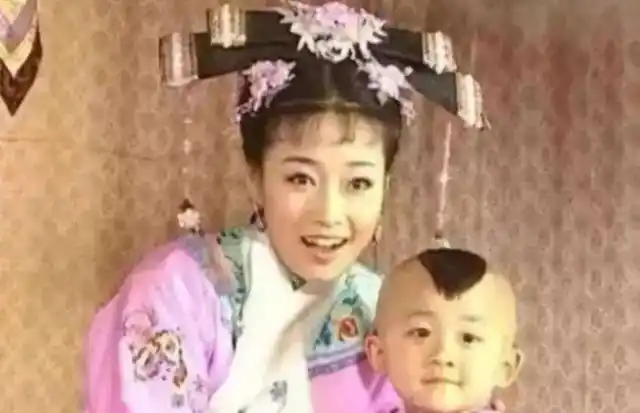 原创还记得还珠格格里的东儿吗如今23岁依然童颜让人觉得惋惜